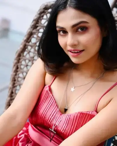 Escort Service Bagli